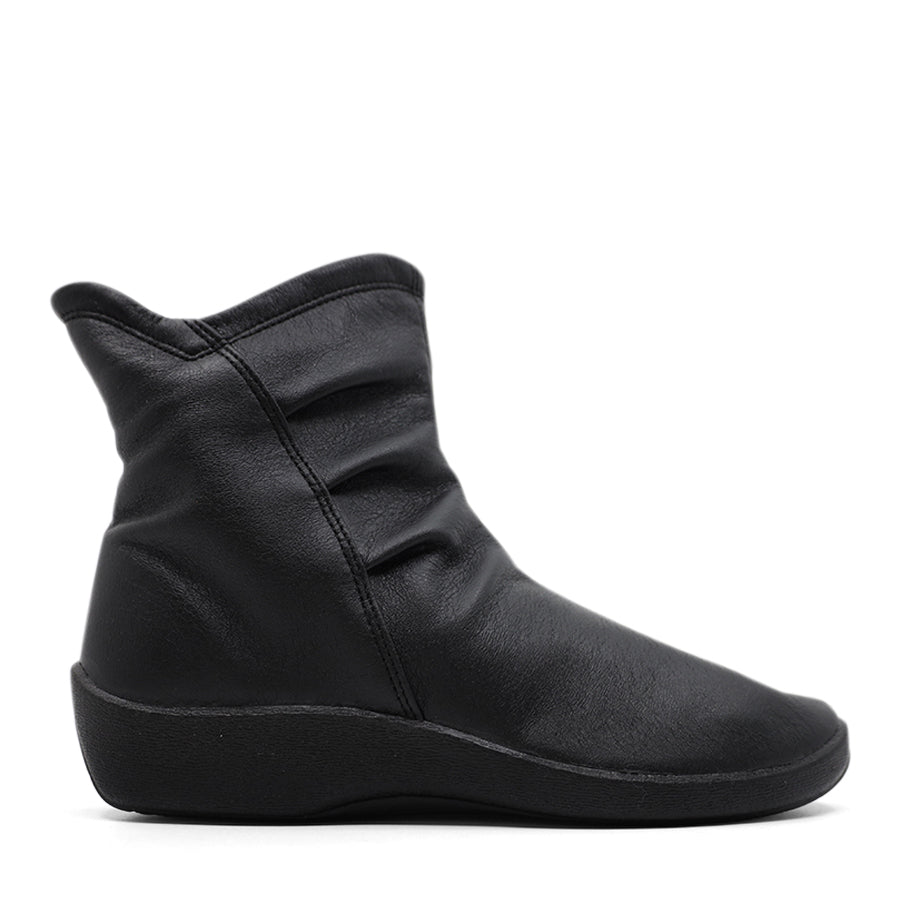 BLACK PULL ON ZIP UP ANKLE BOOT