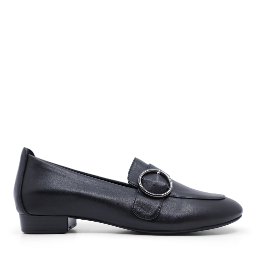 BLACK SLIP ON STYLE SHOE WITH BUCKLE