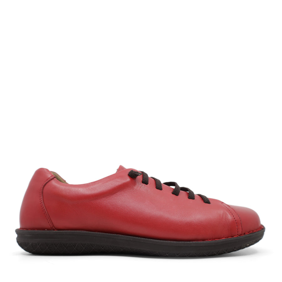 RED LACE UP SHOE