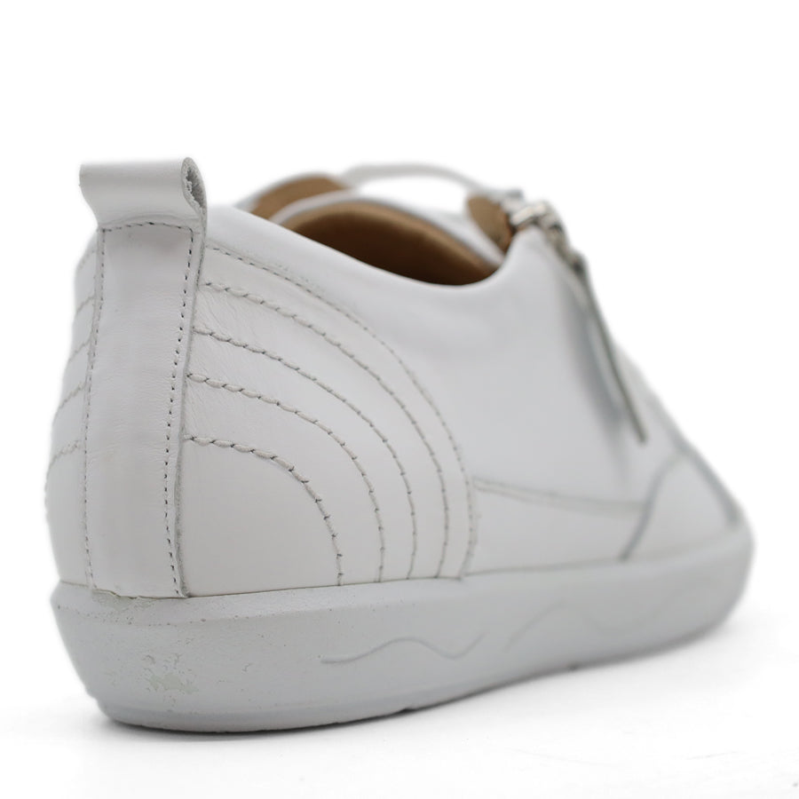 WHITE LACE UP SIZE ZIP SNEAKER