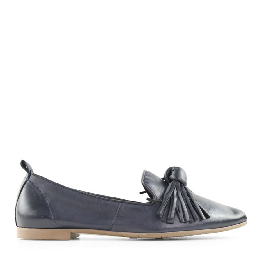 BROOK GREEN BOW TASSEL LOAFER SHOE