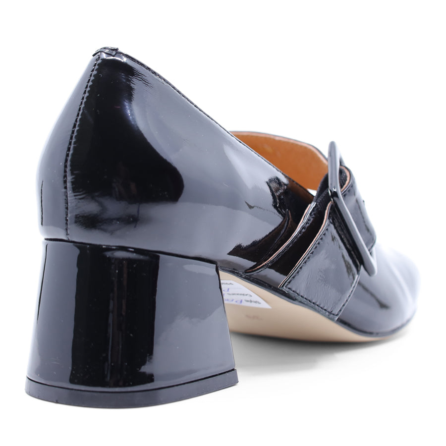 BLACK PATENT LEATHER SLIP ON BUCKLE HEELS
