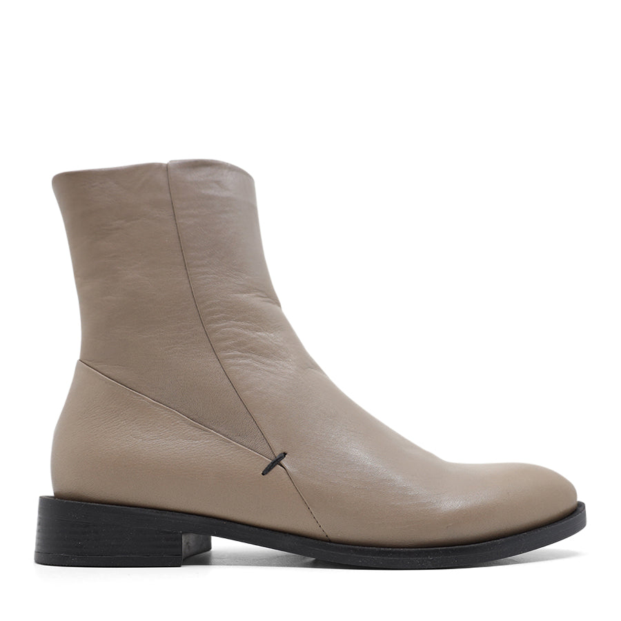 BLACK ZIP UP ANKLE BOOT