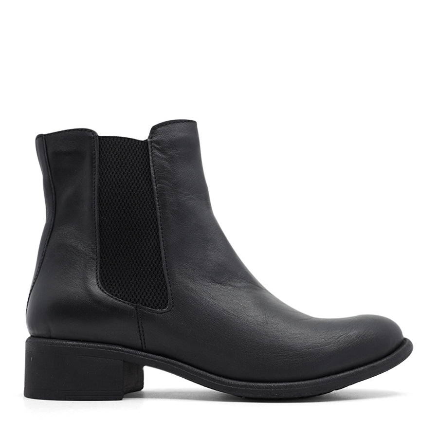 BLACK ELASTIC GUSSET ZIP UP ANKLE BOOT