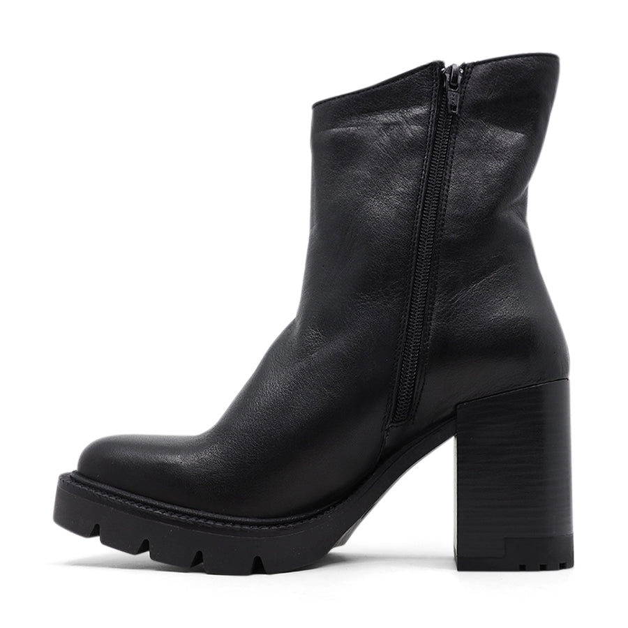 BLACK  BLOCK HEEL ZIP UP ANKLE MID CALF BOOT