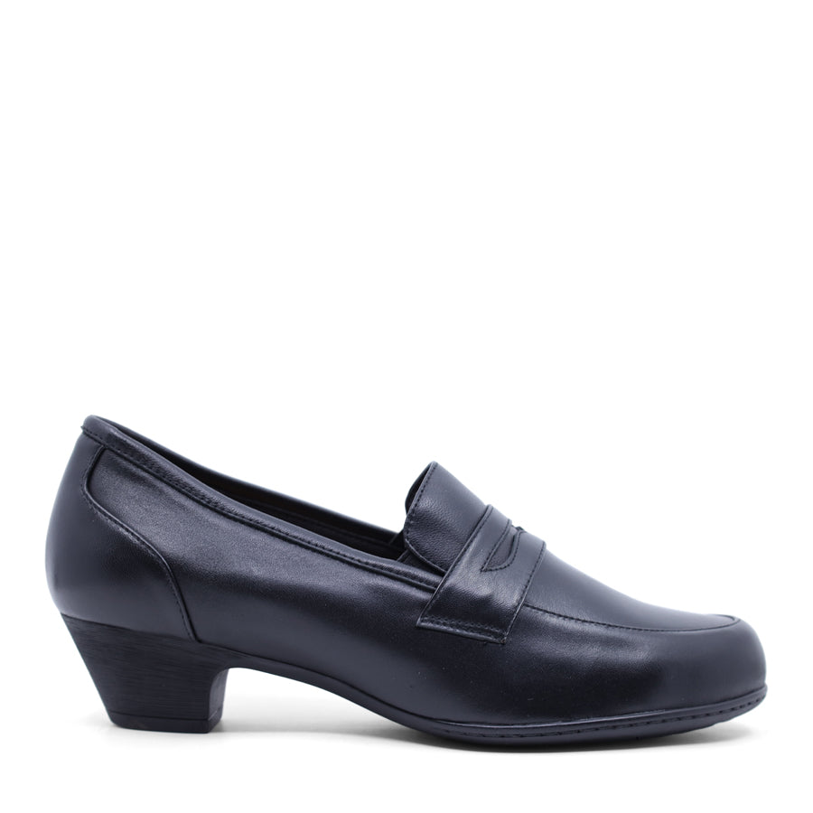 BLACK SLIP ON HEEL
