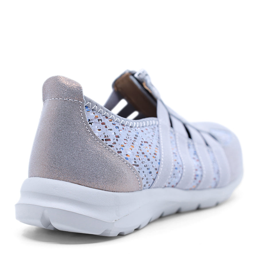 CC RESORTS CHRISTINE_WI