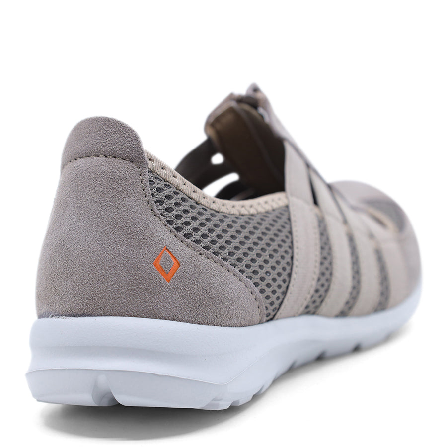 CC RESORTS CHRISTINE_WI