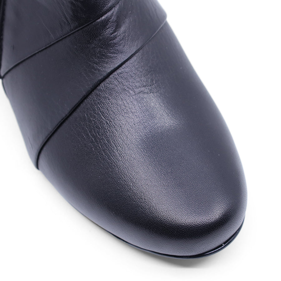 BLACK DRESS HEEL ANKLE BOOT