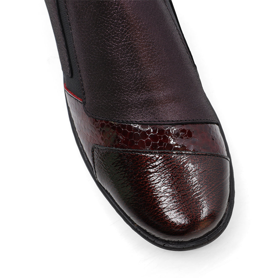 WINE RED PATENT SLIP ON FLAT LOAFER