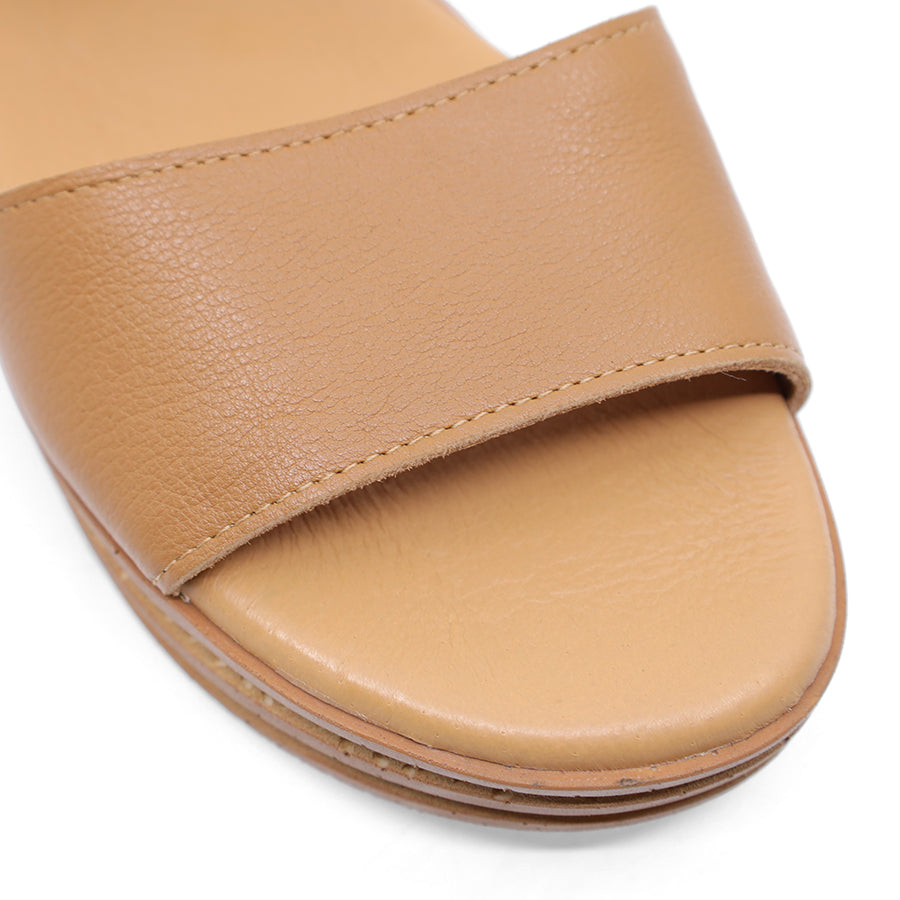 DJANGO & JULIETTE CUBBIE