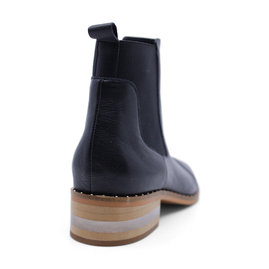 DJANGO & JULIETTE FORDA