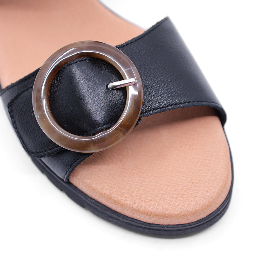 DJANGO & JULIETTE MELDRICK