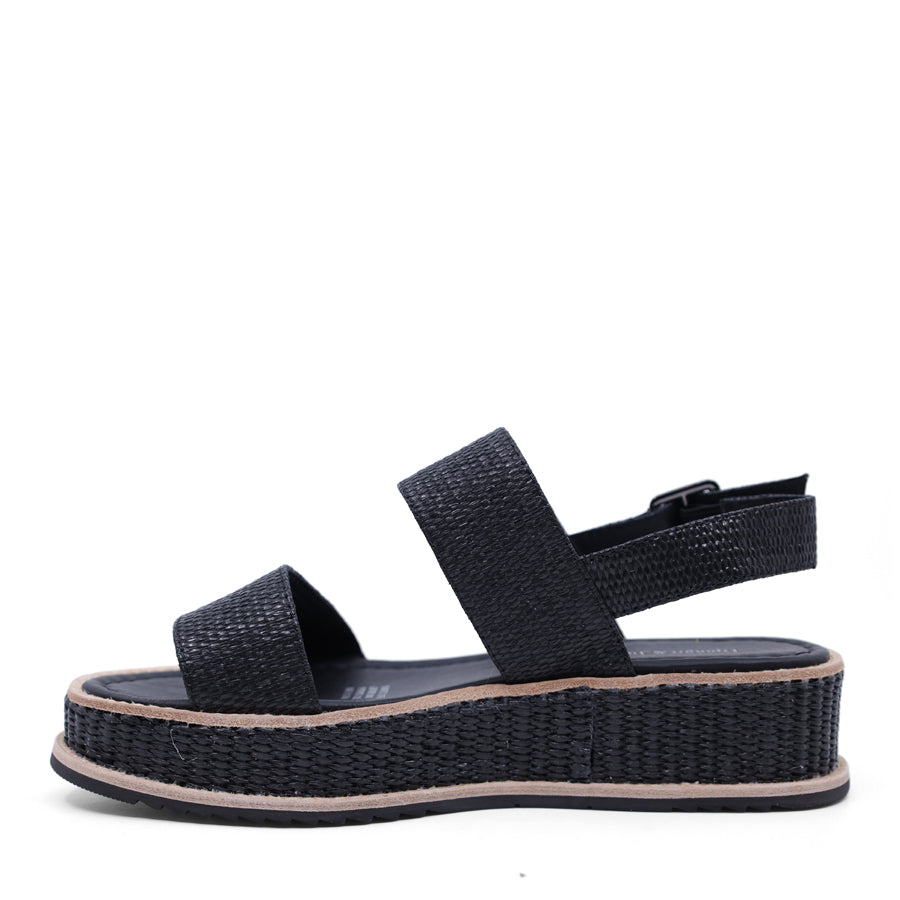 Black sandal with woven sole 