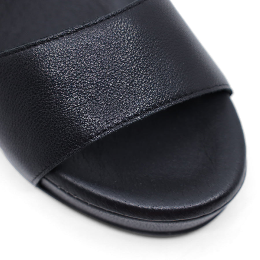 DJANGO & JULIETTE FEDILA