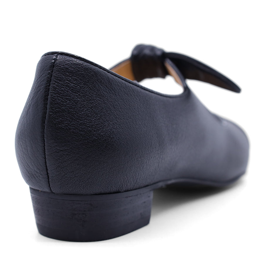 DJANGO & JULIETTE ERZEBET