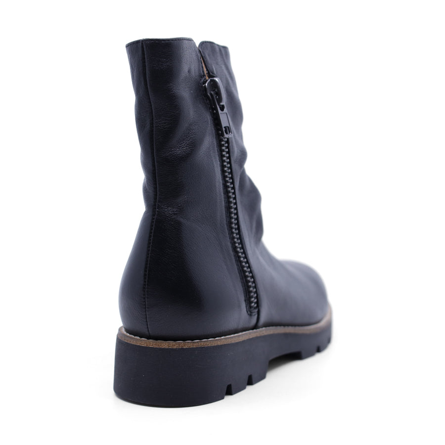 BLACK ZIP UP ANKLE BOOT