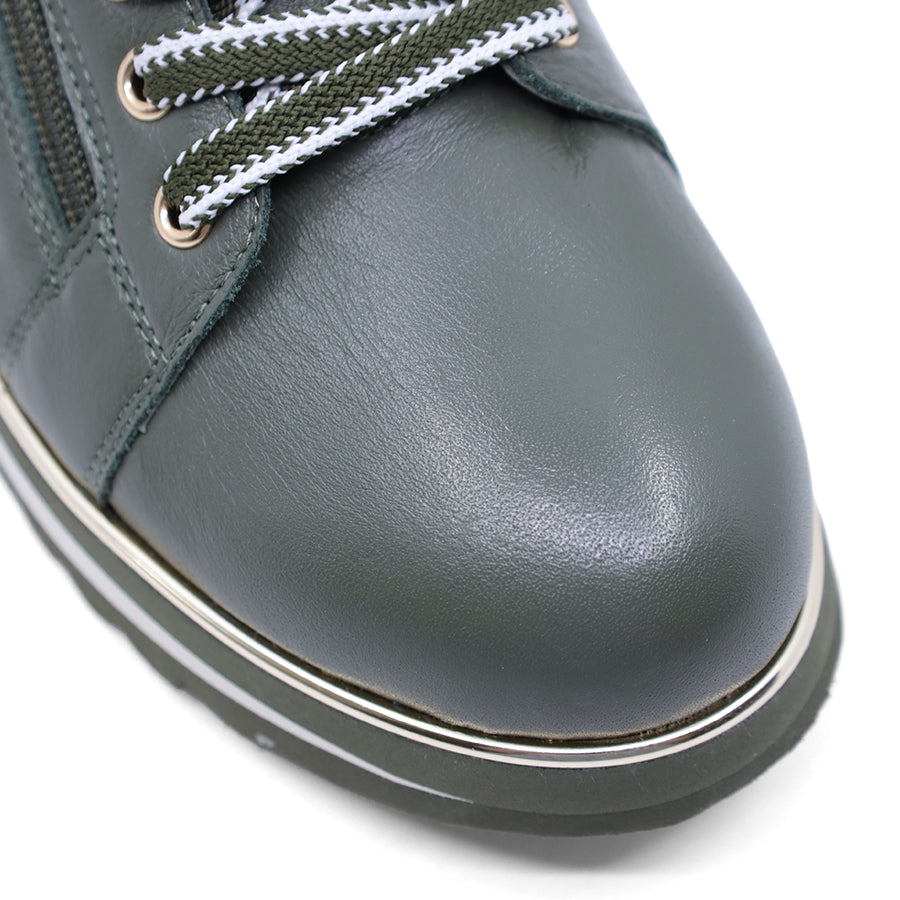 DJANGO & JULIETTE EAMMES