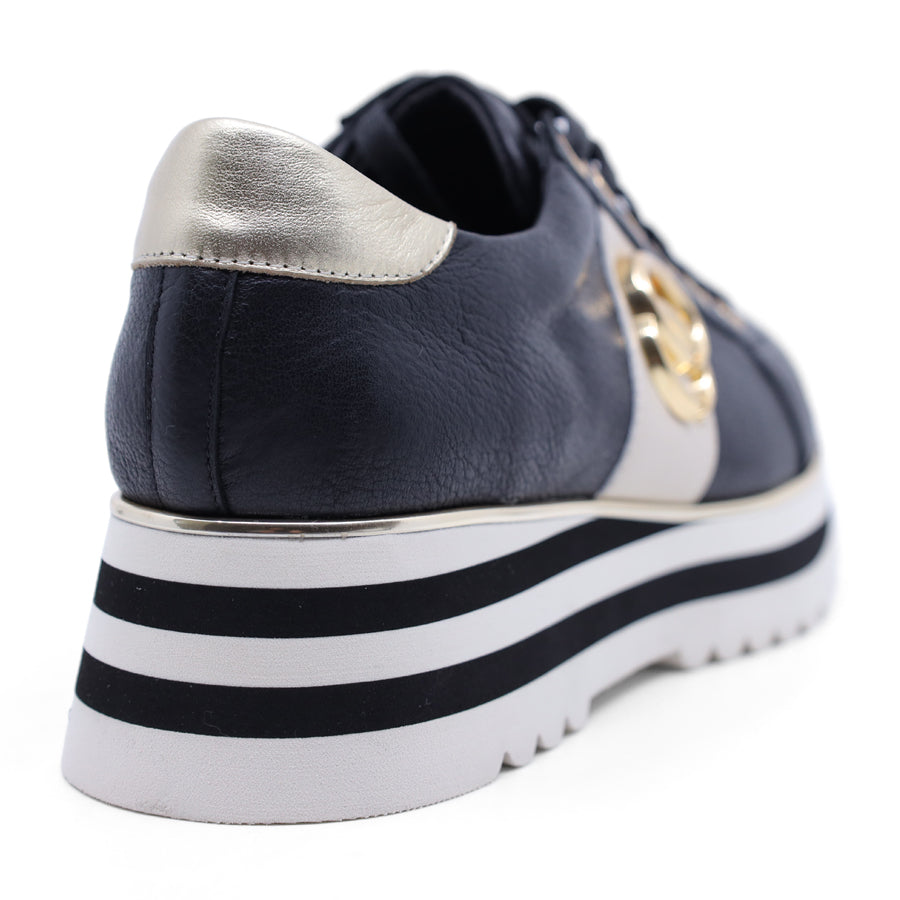 DJANGO & JULIETTE EDGEY