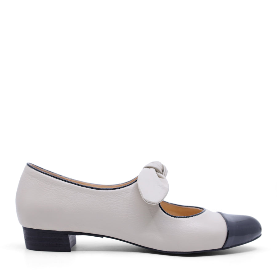 DJANGO & JULIETTE ERZEBET