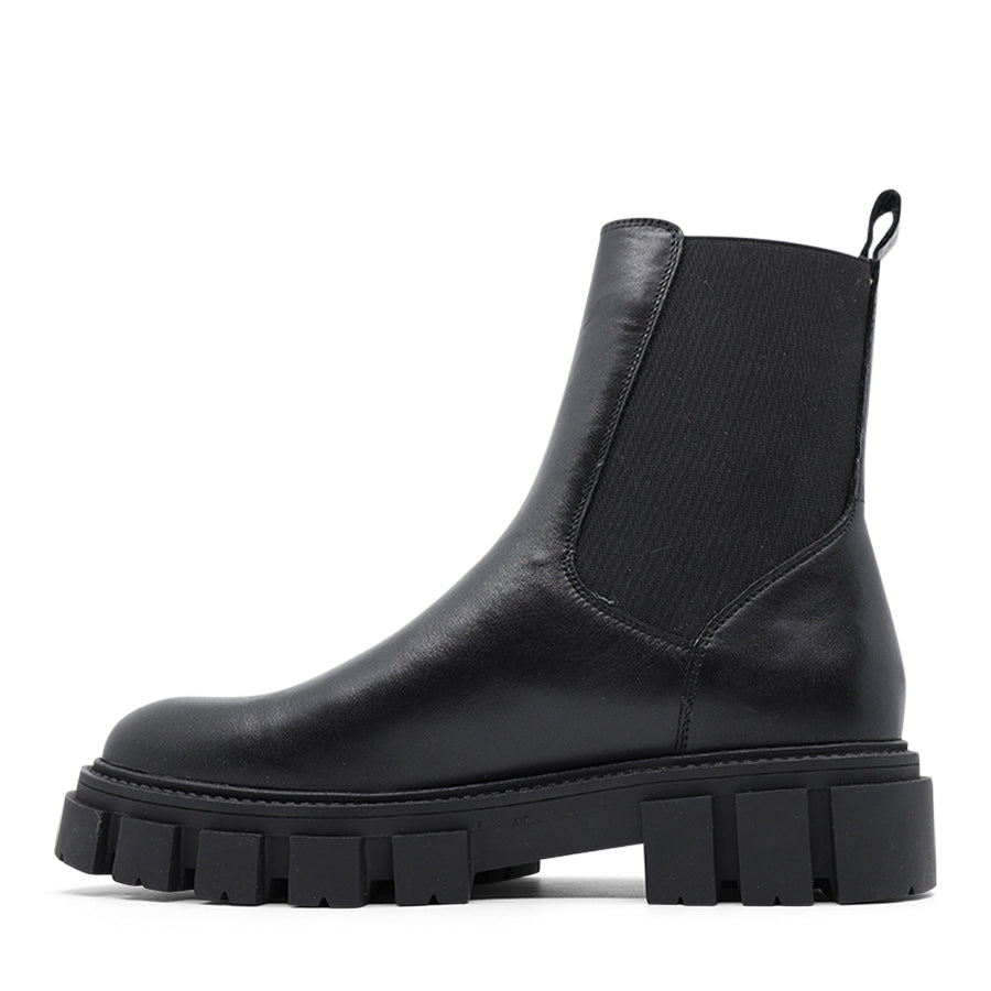 BLACK ELASTIC SIDED PLATFORM CHUNKY SOLE ANKLE BOOT