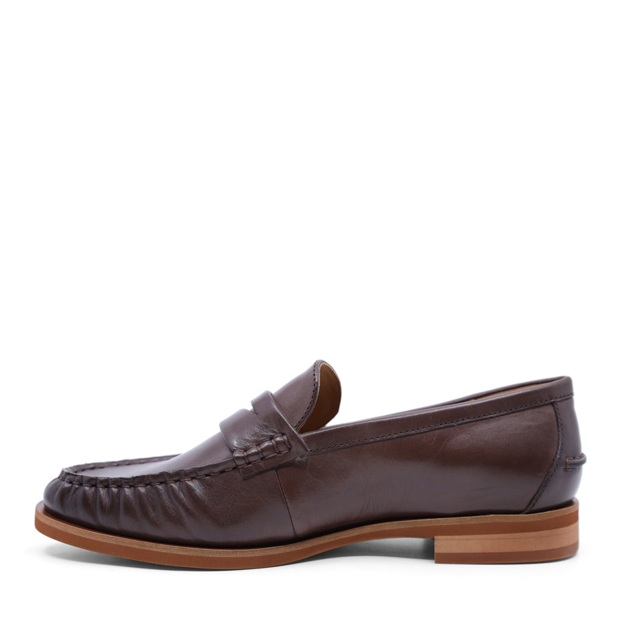 CHESTNUT BROWN SLIP ON LOAFER