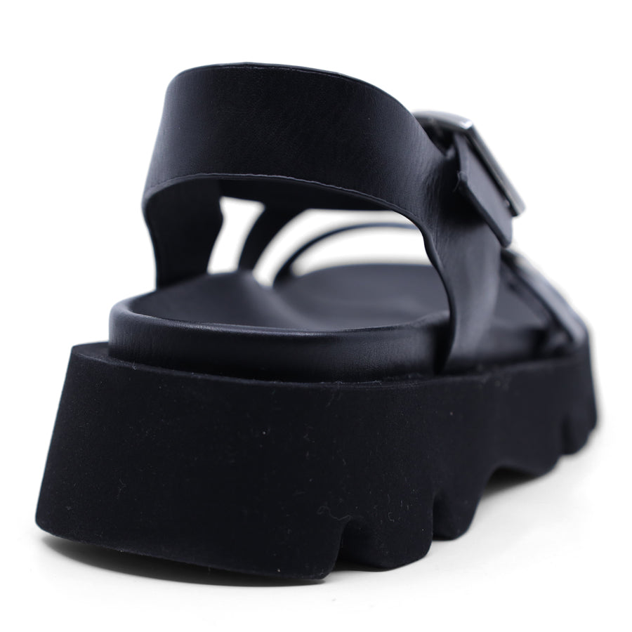 BLACK THREE STRAP BUCKLE SANDAL
