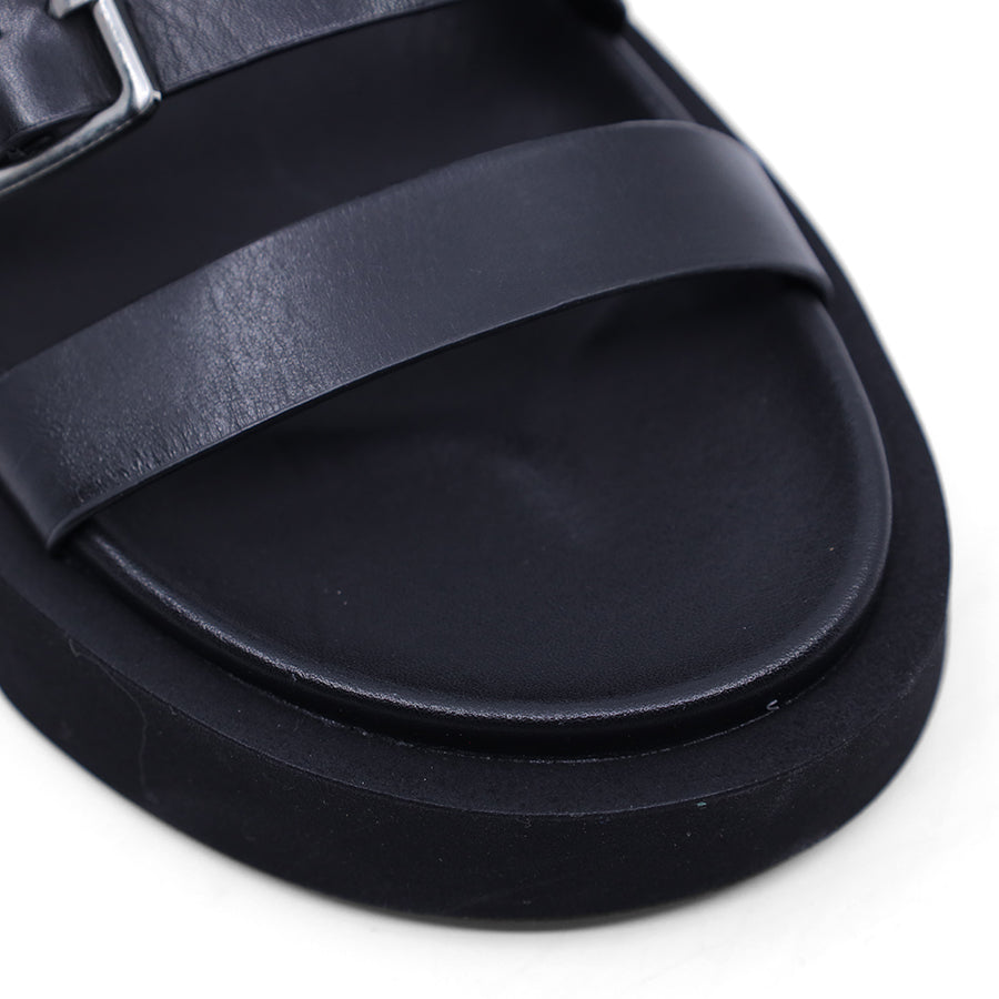 BLACK THREE STRAP BUCKLE SANDAL