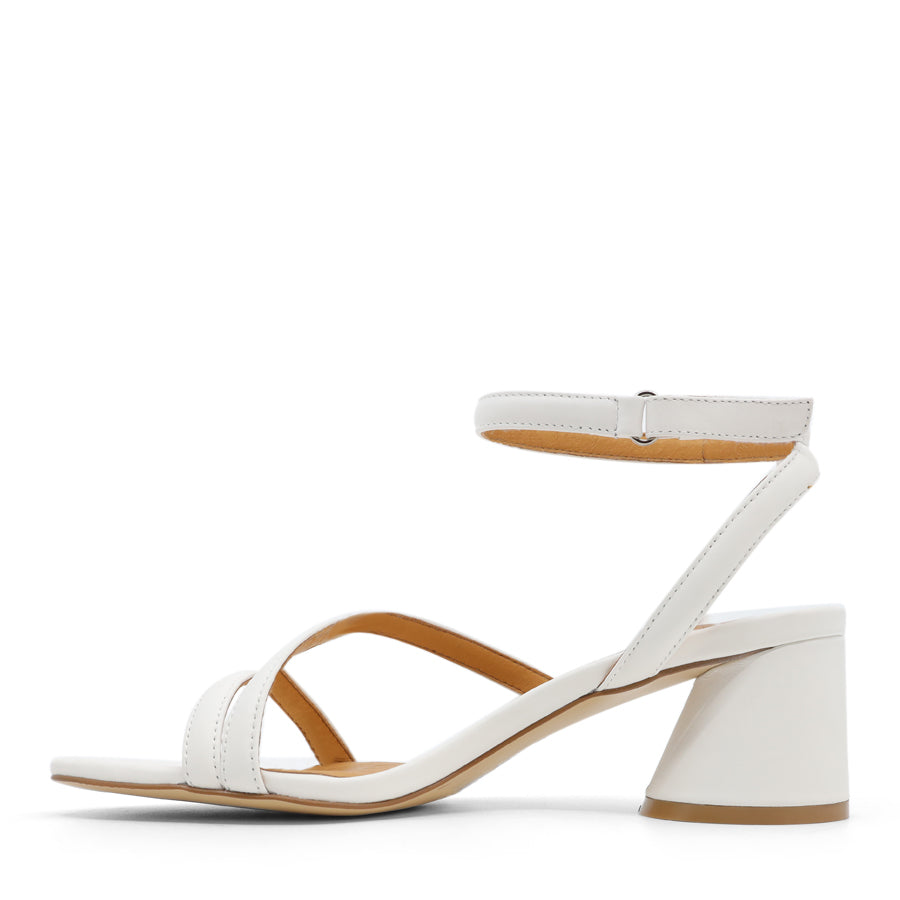 WHITE STRAPPY VELCRO HEEL SANDAL