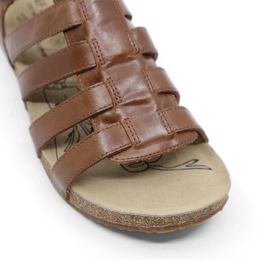 CAMEL BROWN GLADIATOR STRAP SANDAL WITH BUCKLE