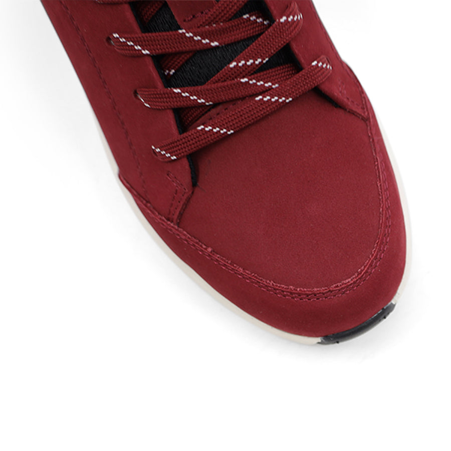 RED LACE UP SNEAKER