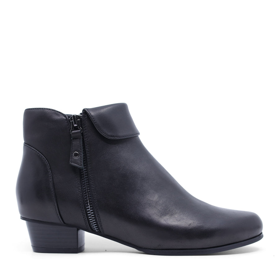 COGNAC TAN ZIP UP HEEL ANKLE BOOT