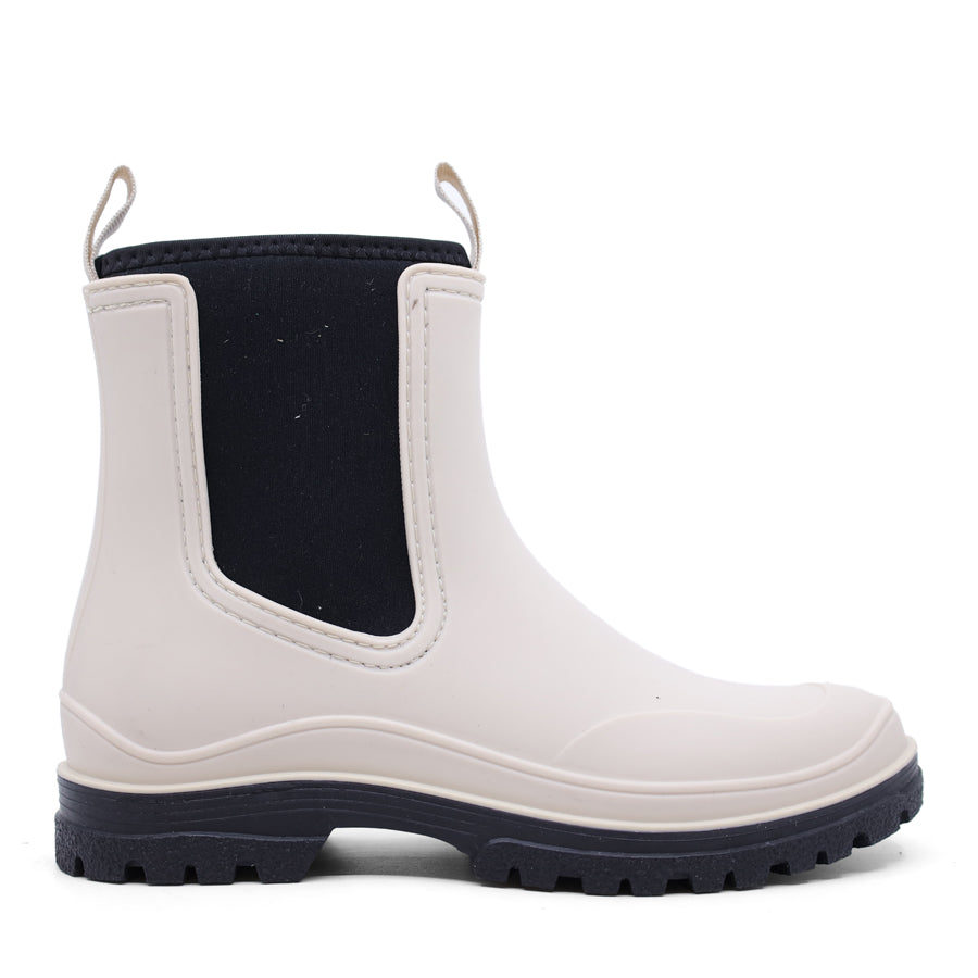 IVORY WHITE BLACK ELASTIC SIDED PULL UP RUBBER ANKLE BOOT
