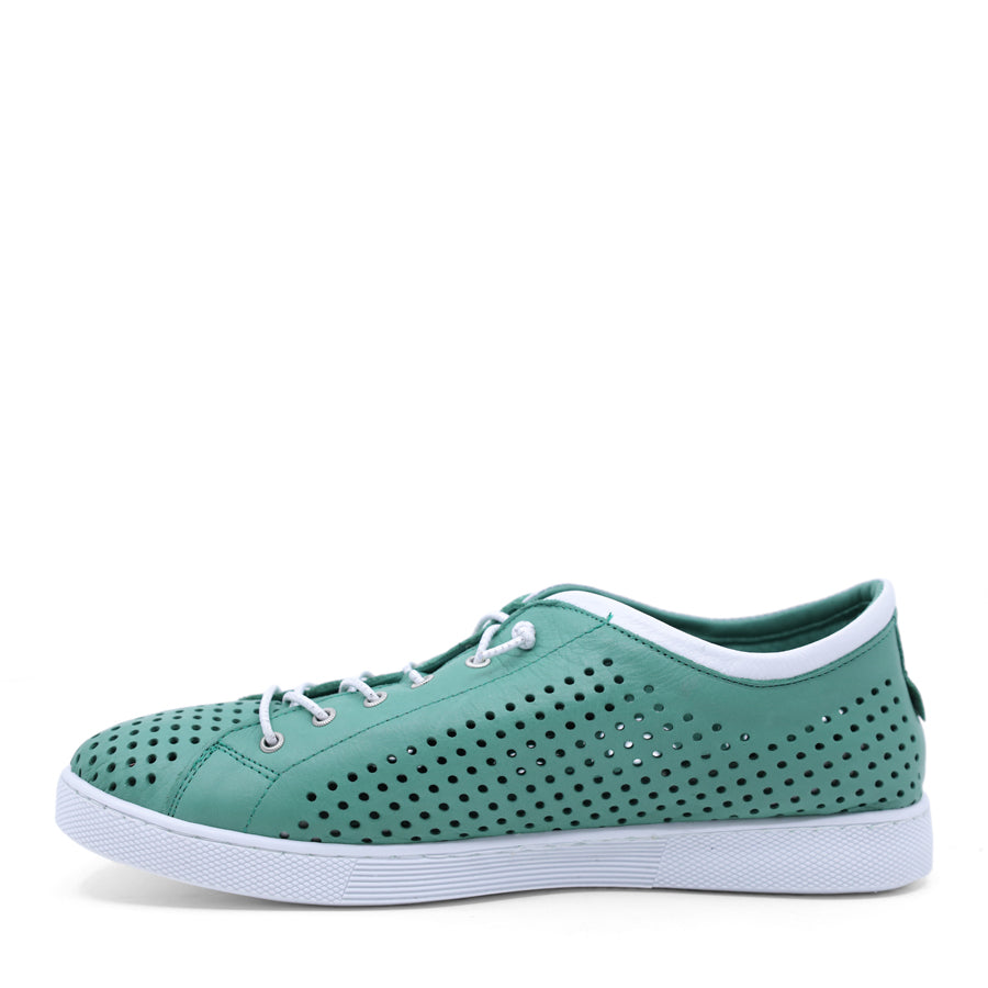 GREEN WHITE LASERCUT LACE UP SNEAKER