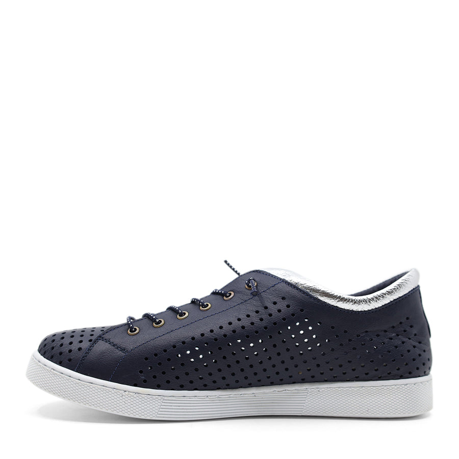 NAVY BLUE SILVER LASERCUT LACE UP SNEAKER