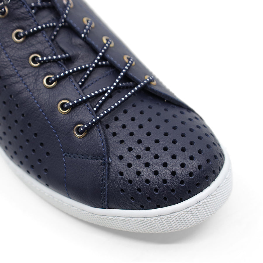NAVY BLUE SILVER LASERCUT LACE UP SNEAKER