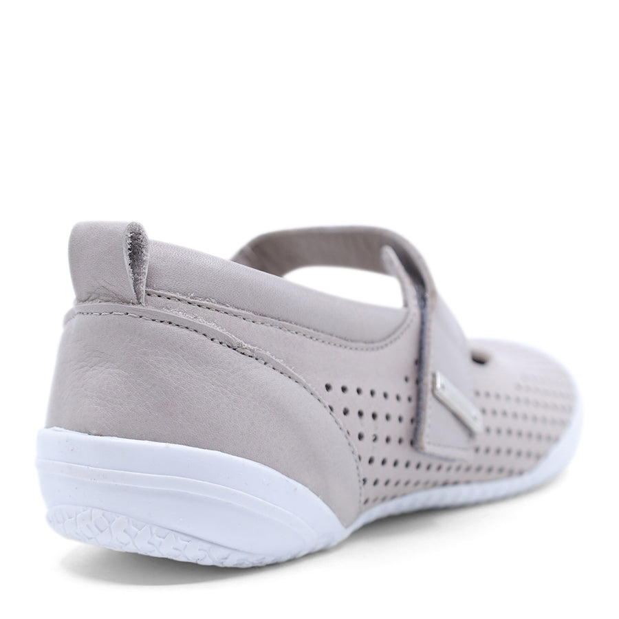 RILASSARE TAYLOR_XX_XX