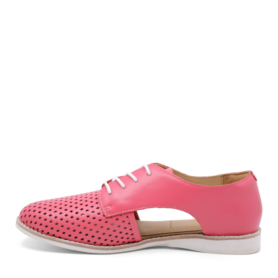 CORAL PINK SIDECUT DERBY LACE UP SHOE