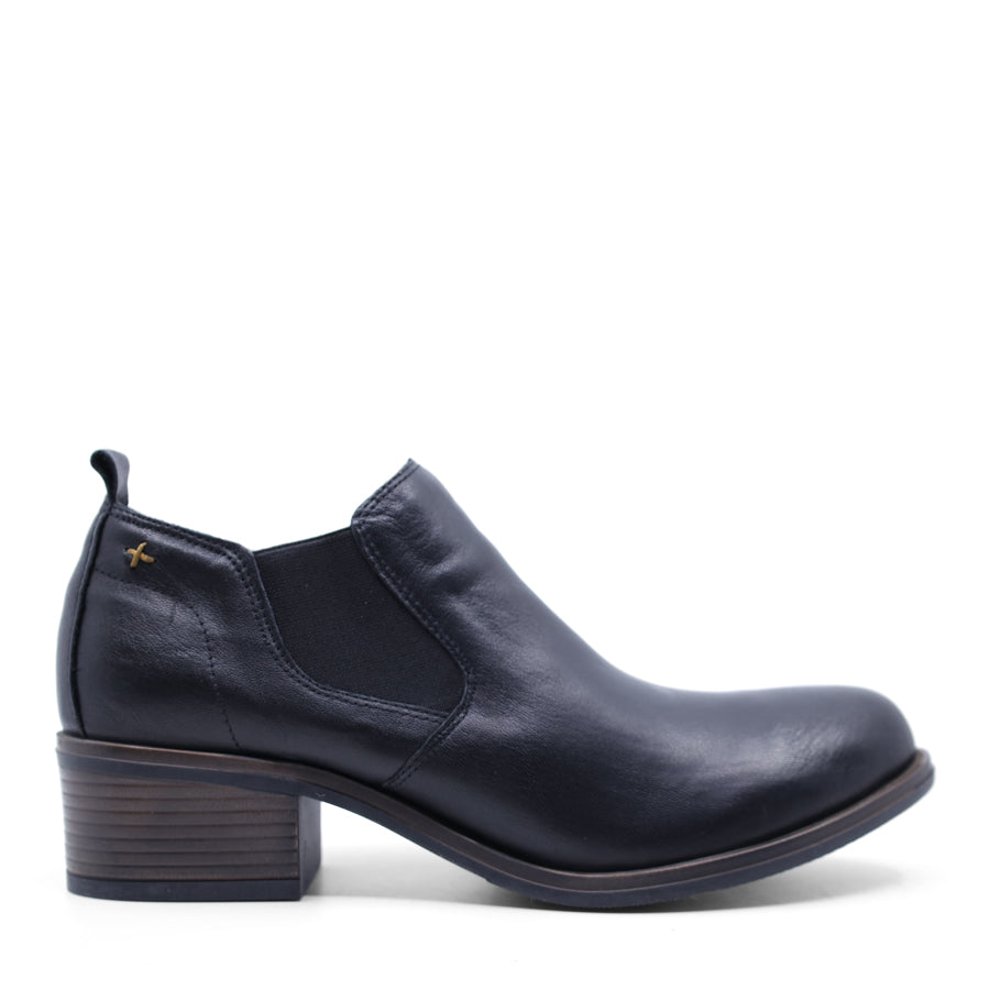 SALA BLACK ELASTIC SIDED BOOT HEEL SHOE