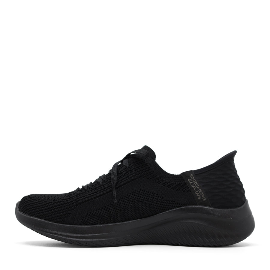 BLACK WITH BLACK SOLE LACE UP SLIP IN SLIP ON SNEAKER