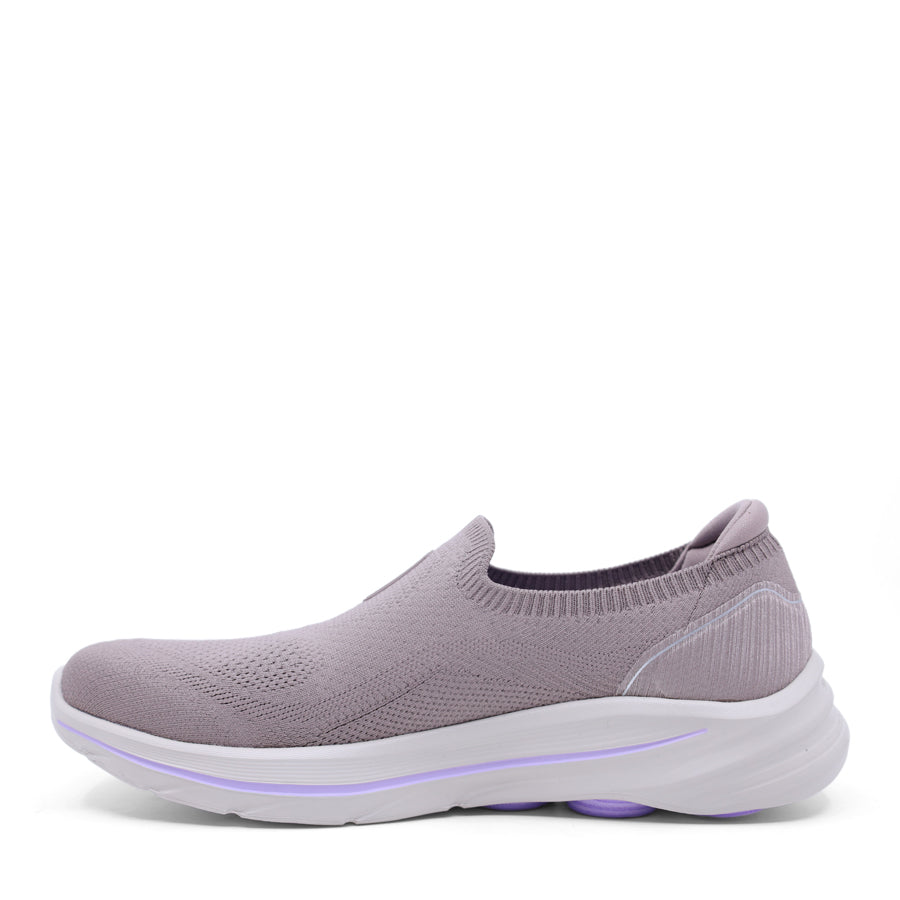 SKECHERS ALEENA