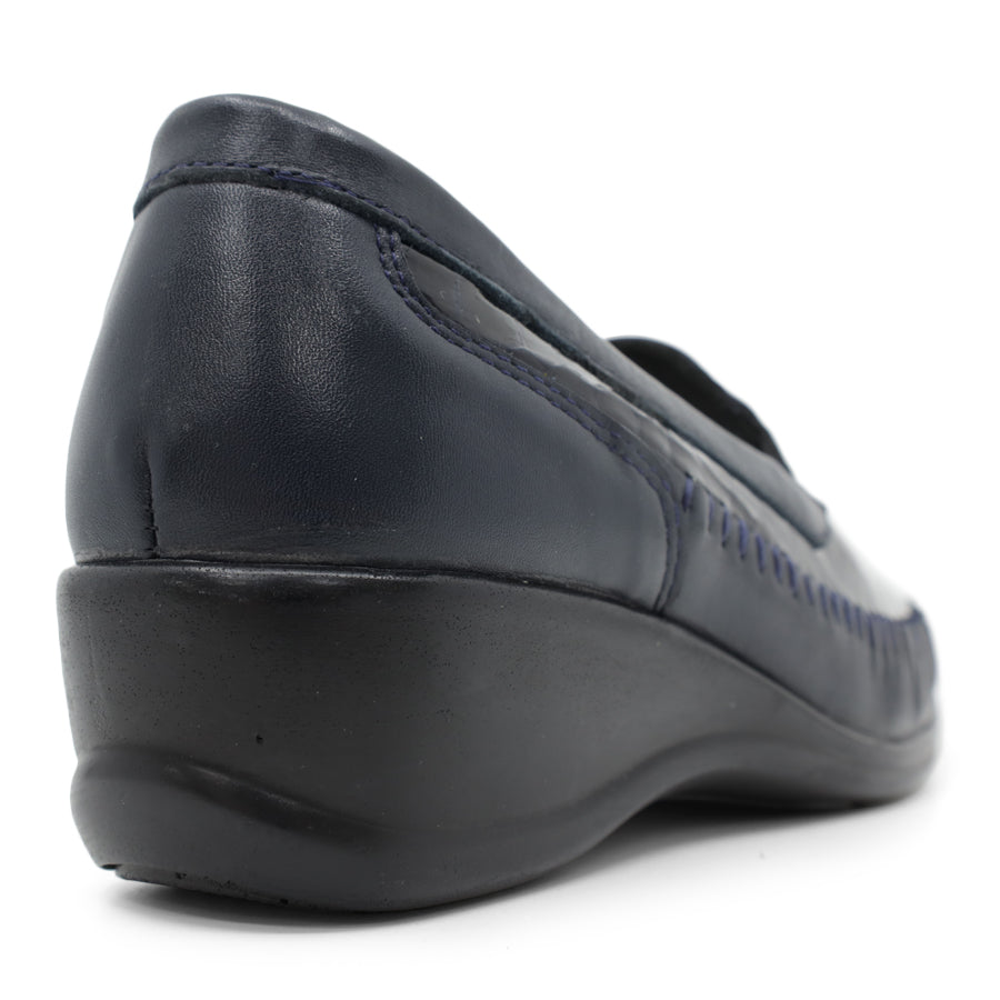 NAVY LEATHER SLIP ON FLAT