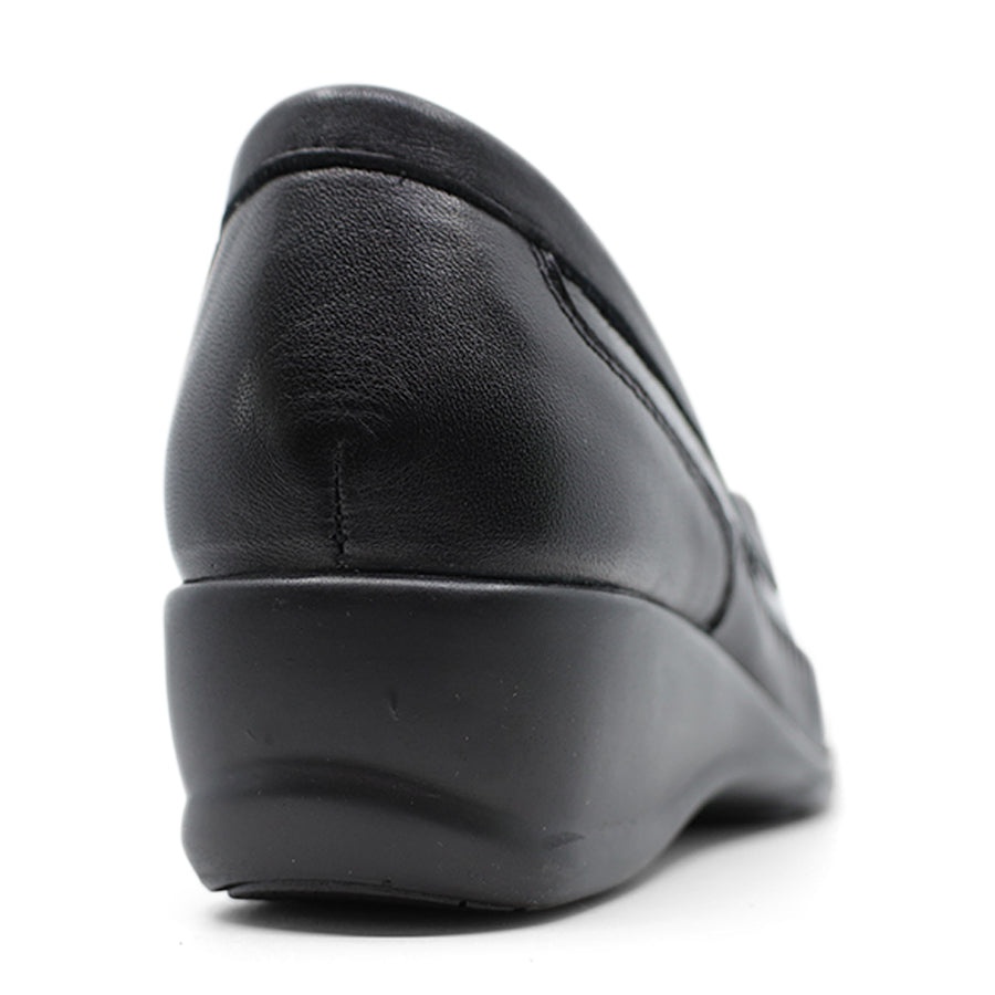 BLACK LEATHER PATENT GOLD BUCKLE SLIP ON LOAFER