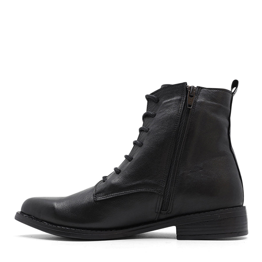 BLACK LACE UP ZIP UP ANKLE BOOT