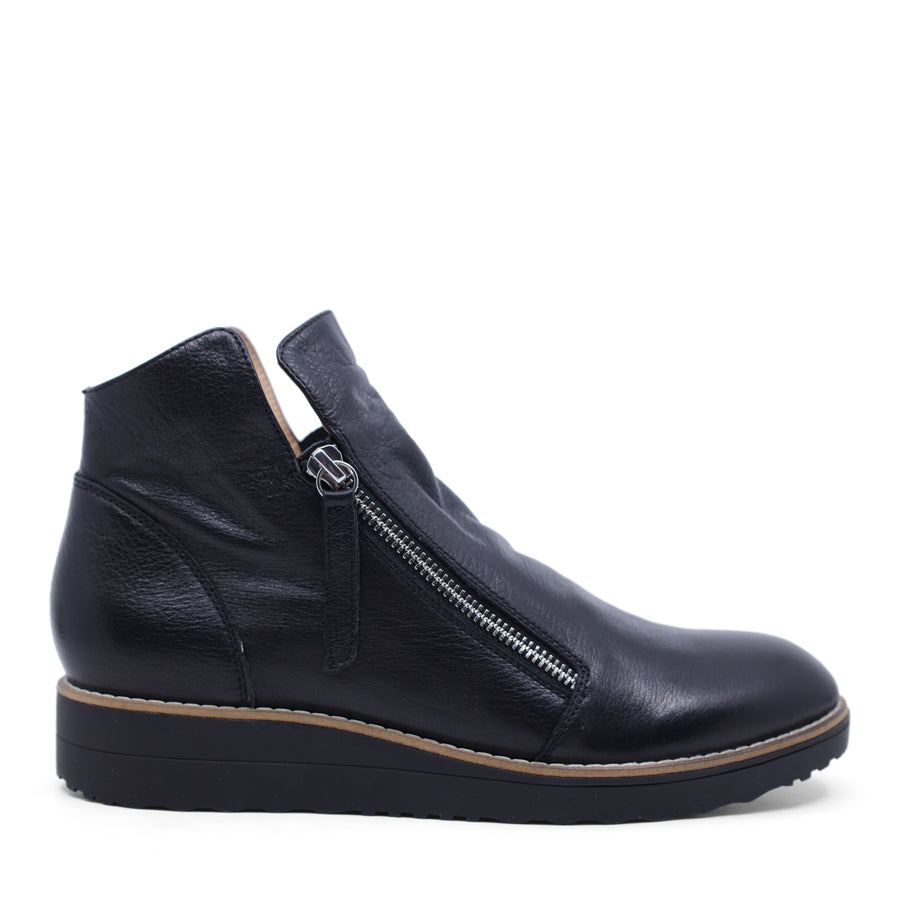 BLACK ZIP UP WEDGE HEEL ANKLE BOOT