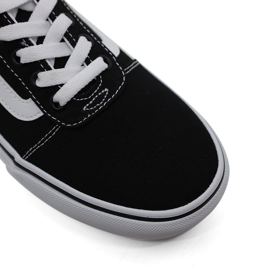 Black and white lace up outlet vans