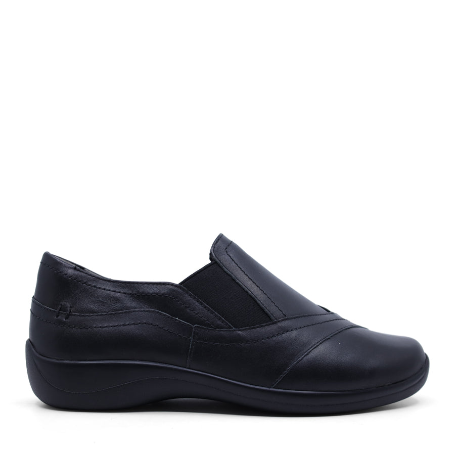 BLACK SLIP ON FLAT SHOE