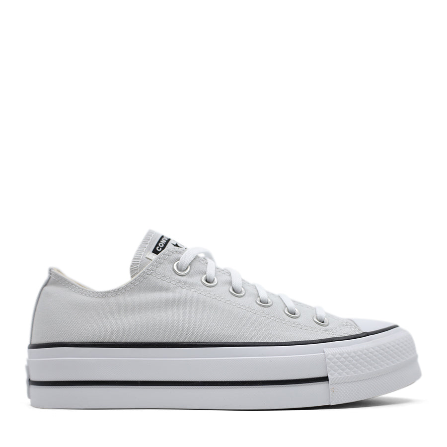 BLACK LOW TOP LACE UP PLATFORM SNEAKER