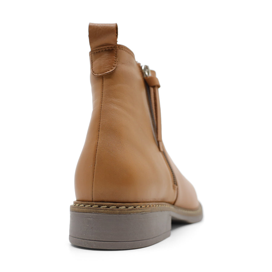 TAN BROWN ZIP UP ANKLE BOOT