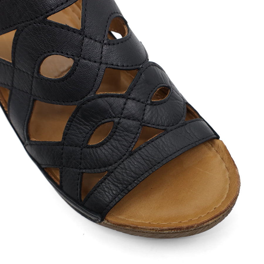 BLACK SLIP ON SLIDE SANDAL